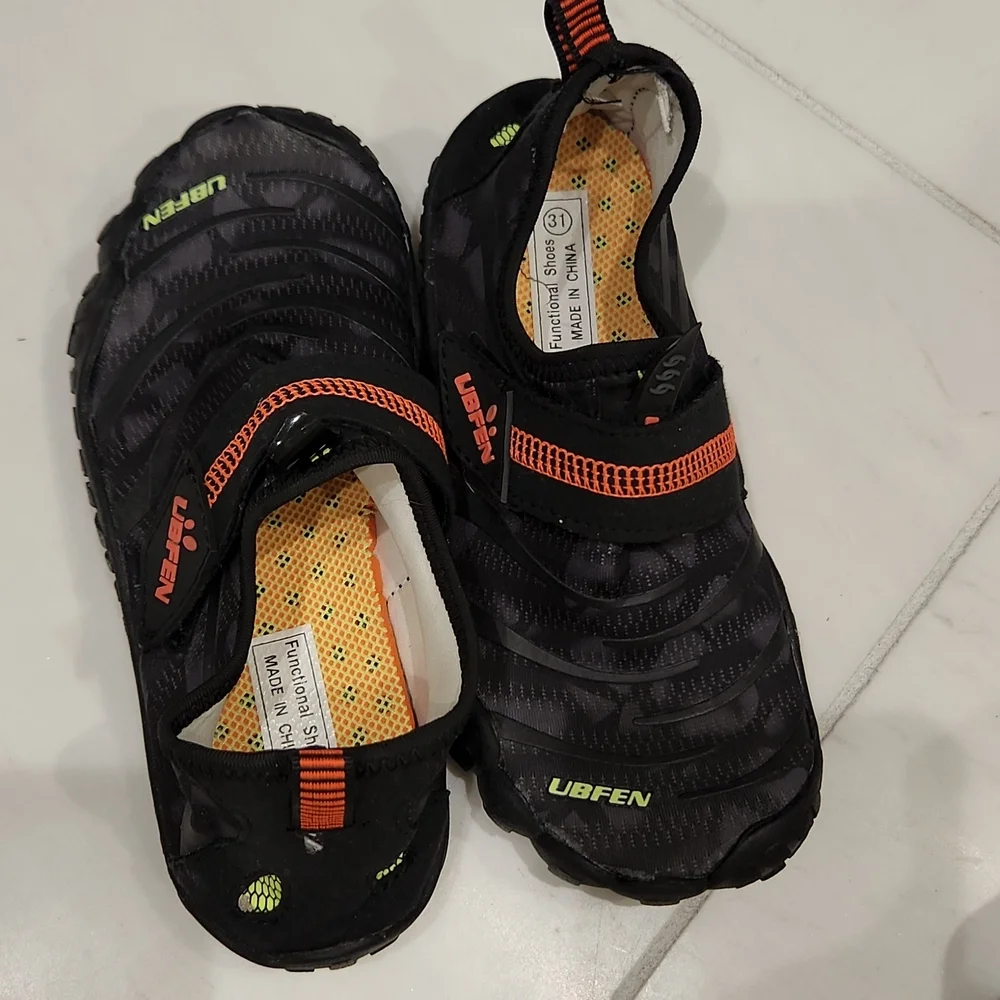 KUBUA water shoes for kids, size 31 EU/13 US